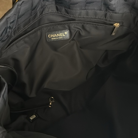 CHANEL BLACK RARELY - Picture 7 of 12